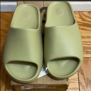 Yeezy Slides
